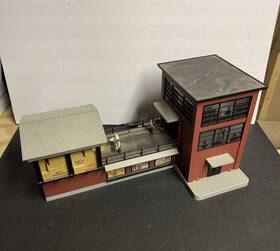 Mth-30-9110 Mth Operating Transfer Dock 658081245829 W Conveyor Of People - Untested No Box
