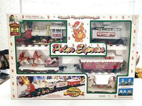 5302 Northpole Toy Shop North Pole Polar Express Christmas Train Set Battery Op Music Ln Works