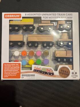 Orbrium 013964830316 8 Unpainted Train Cars With 12 Colors Paint And Brushes Set