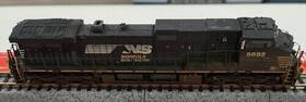 Sxt-31502 Scaletrains Sxt31502 N Ge C44-9w Norfolk Southern Rd# 9692 Dcc And Weathered