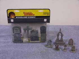 A2554 Scenic Accents Woodland Scenics Tombstones 8 Piece Set 6 More - G Scale