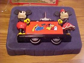 Schylling 019649208319 Disney Wind-up Mickey Mouse Handcar O-27 Gauge By Retro Collection