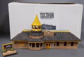 M4648 Tca National Toy Train Museum Ceramic Model