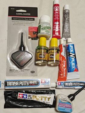 3501 Testors 075611351209 Various Scale Model Putty And Glue Lot Of 12