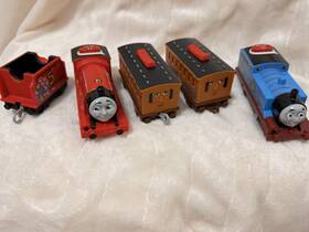 12411rr Thomas & Friends And Talking Train Lot James