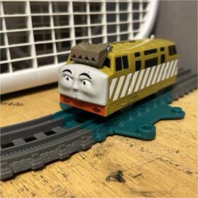Cbk47 Thomas & Friends And Trackmaster Diesel 10 Locomotive Yellow 2013