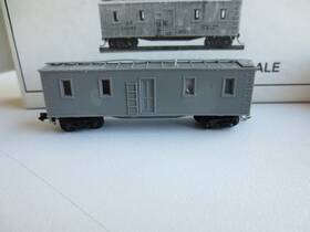 293-2703 Tichy N Scale Train Group 2703 Undecorated Wreck Crew Car Built