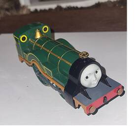 2004-tomy Tomy Thomas And Friends Green Engine 2004 Plastic Model Train Rolling Stock