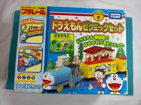 Tomy 904810104537 Tommy Doraemon Plarail Set 2009