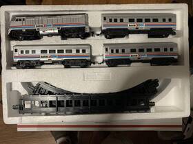6048 Toy State 055532660079 Working Vintage 1988 Amtrak Battery Powered Train Set #6048