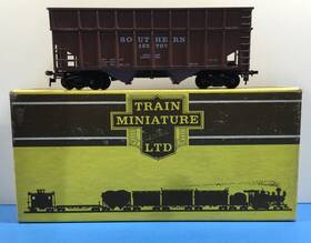 132707 Train Miniature Ho Scale Inch Southern 2-bay Wood Chip Hopper Freight Car