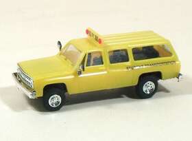 90116 Trident Miniatures Ho Chevrolet Suburban School Bus