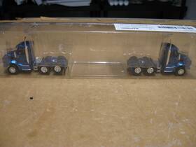 Tns076 Trucks N Stuff Peterbilt 579 Day Cab Tractor 3 Axle Western Blue 2 Pack