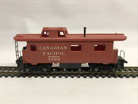 T327g Tyco Ho Scale Vintage 327g 8 Wheel Caboose Canadian Pacific Cp 1592