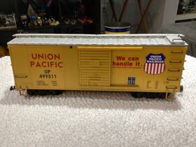 R191552b Usa Trains G Scale R19152b Union Pacific #499511 Boxcar - Yellow/silver