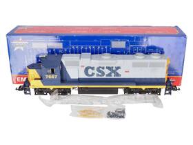 Gp38-2 Usa Trains R22203 G Scale Csx Diesel Locomotive #7667/box