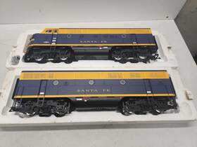 P03057169 Usa Trains R22264 G R22385 Santa Fe F7 A Unit And B Blue/yellow Diesel