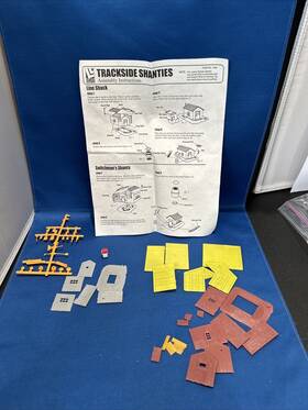 433-1348 Walthers Life Like Trains #433-1348 Trackside Shanties Ho Scale Kit Unbuilt