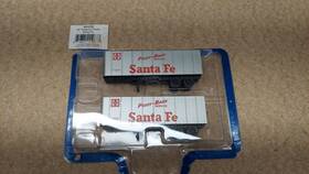 949-2356 Walthers Ho Scale Santa Fe 32ft Trailers 2-pack #949-2356