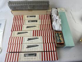Cw-163 Walthers Lot Of 7 Circus Craft 72 And 70 Ft Stock Car Kits Flat Sides Kit