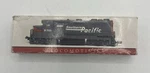 Southern Pacific Locomotive #9725 Model Train Original Box. Fixed Price $6.99.