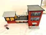 MTH-30- 9110 #1 Operating Transfer Dock W Conveyor Of People"nib" Mob. Fixed Price $136.67.