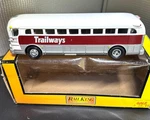 Mth King Trailways Bus Chicago Gauge (8") #30-50011 New Nib. Fixed Price $35.00.