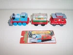Thomas Holiday Snowglobe Train Take Along Diecast Set Learning Curve LC76150. Fixed Price $18.00.