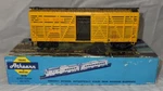 Athearn 1775 Mkt 40' Livestock Car 47150. Fixed Price $8.00.