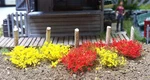 Bachmann Scenescapes 31034 Yellow & Red Grass Tufts 6MM 1/4" (100 Pack). Fixed Price $9.99.