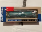 Ho Scale Walthers 932-7269 Utlx 23,000 Gallon Funnel Flow Tank Car #75373. Fixed Price $45.00.