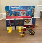 Playmobil 4232 Circus Animal Trailer Lioness & Cubs Retired Complete With Box. Fixed Price $69.99.