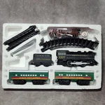 Scientific Toys North Pole Express 1225 Train Set Black Green S21719SZCN. Fixed Price $49.95.