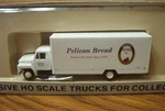 Con-cor Ho Scale 28' Moving Van Truck Pelican Bread #0004-001090. Fixed Price $17.84.