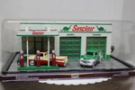 Menards Scale Sinclair Gas Station With Two Die Cast Vehicles. Fixed Price $94.95.