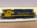 Ho Atlas Yellow Box #7011 Santa Fe SD35 #1001 Nos. Fixed Price $49.95.