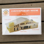 Bachmann Contemporary House Building Yellow 2932 With Box Never Open.. Fixed Price $28.00.