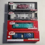 Atlas Scale Box Car, Covered Hopper, Offset Side Canadian National. Fixed Price $59.99.