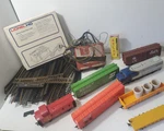 Lionel Ho The Santa Fe Freight Train Set 5-2680 W/ Extras, Unsure If Works, Read. Fixed Price $235.00.