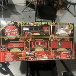 Eztec North Pole Express 33PC Christmas Train Set 18FT Track Complete. Fixed Price $85.00.