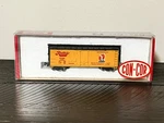 Con-cor 1051-N Kato Scale Rath Packing Co. 40 Steel Reefer. Fixed Price $14.99.
