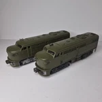 Lionel Post War Alco 2023 2033 Repainted Diesel Locomotive Powered & Dummy. Fixed Price $94.99.