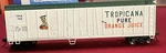 Bachmann Ho 50' Steel Reefer Tropicana Item 17947 Tpix 742. Fixed Price $28.00.