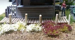 Bachmann 6MM White And Burgundy Tufts 100 Pieces 31035. Fixed Price $7.17.