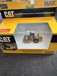 1/87 Norscot Caterpillar CS-563E Smooth Drum Vibratory Soil Compactor 55155. Fixed Price $34.99.