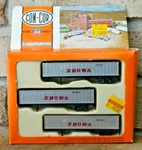 Con-cor Showa N-scale 45' Piggyback Ribbed Container Trailers. Fixed Price $29.95.