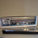 #6-12779 And O27 Gauge Lionelville Tractor Grain Rig New Box. Fixed Price $25.00.