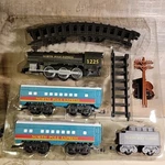 Eztec Christmas North Pole Express 29 Pc Train Set, Battery Operated. Used.. Fixed Price $39.99.