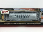 Atlas 1938-6 Southern Pacific Acf 3-BAY Cylindrical Covered Hopper Bclx #1041. Fixed Price $25.00.