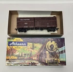 Athearn Ho Scale Great Northhern 55400 Box Car. Fixed Price $10.99.